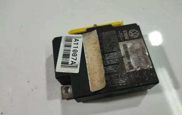 Volkswagen PASSAT B6 Airbag control unit/module 3C0909605J