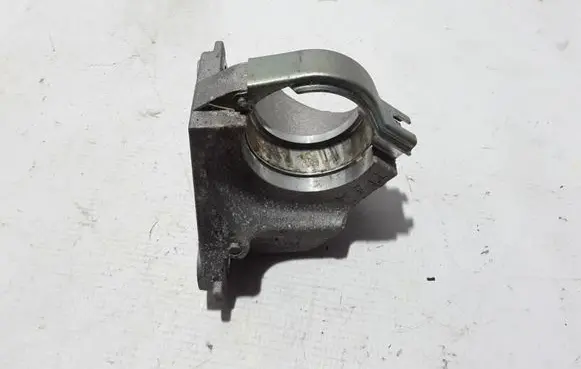 Renault Scenic IV - Grand scenic IV Driveshaft support bearing bracket 397743238R
