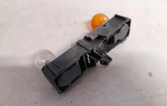 Renault Laguna I Tail light bulb cover holder pptd20 pp-td20