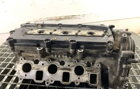Volkswagen Touareg I Engine head 