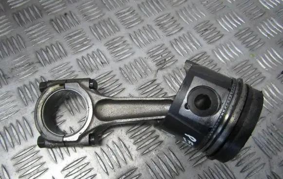 Peugeot Boxer Piston with connecting rod