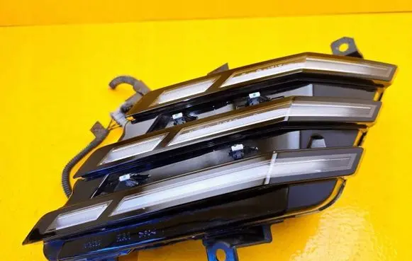 Peugeot 3008 III LED Daytime headlight 1128811289 LA32840 9845434680