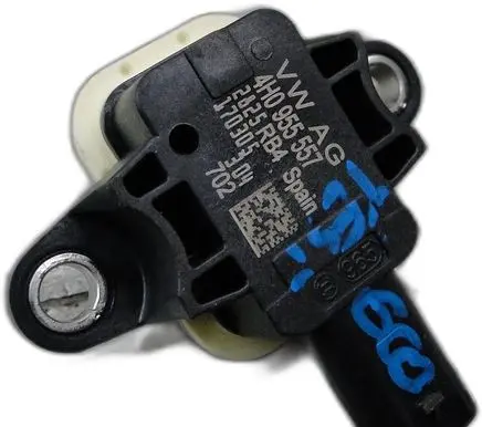 Volkswagen Polo V 6R Airbag deployment crash/impact sensor
