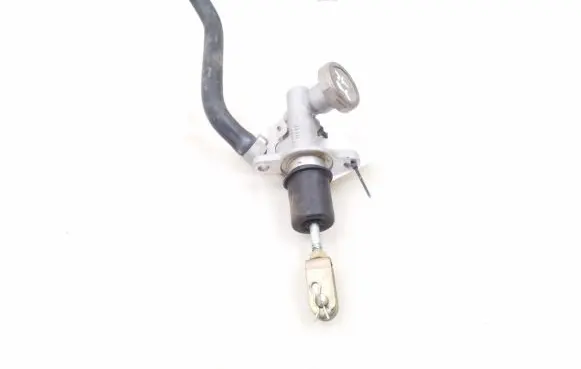 Nissan Pathfinder R51 Clutch master cylinder