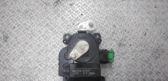 Honda Stream Air flap motor/actuator 0637008750