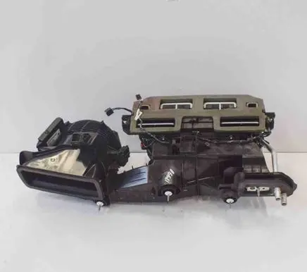 Dodge Challenger Interior heater climate box assembly P68245177AE