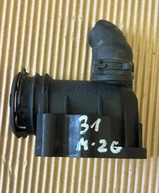 Mercedes-Benz E W212 Engine coolant pipe/hose A6422001156 PA66GF30