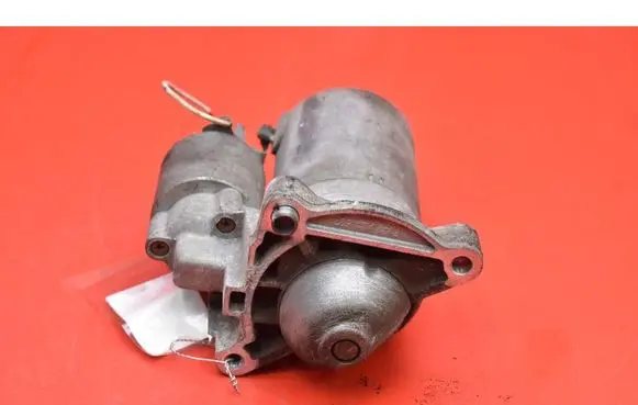 Peugeot 207 CC Starter motor 9647982880
