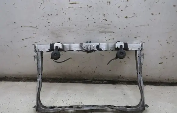 Toyota Prius (XW30) Radiator support slam panel KRIS235789