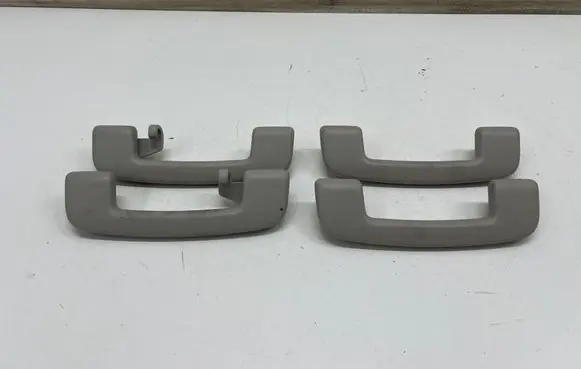 Nissan X-Trail T33 A set of handles for the ceiling 239262 23X181