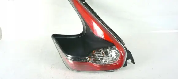 Nissan Juke I F15 Rear/tail lights 26555-BV80A