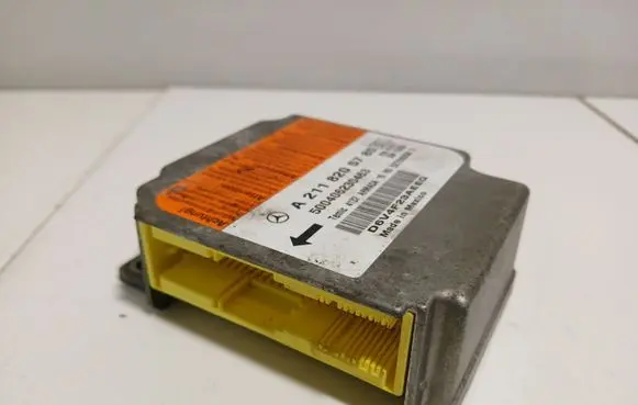 Mercedes-Benz E W211 Airbag control unit/module A2118205785