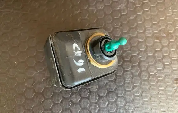 Headlight level adjustment motor