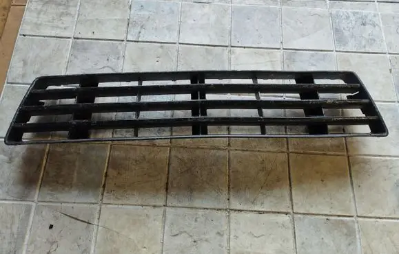 Audi A6 S6 C5 4B Front bumper lower grill 4B0807683