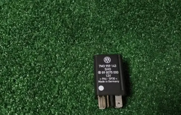 Volkswagen Sharan Other relay 7M3959143 898075000