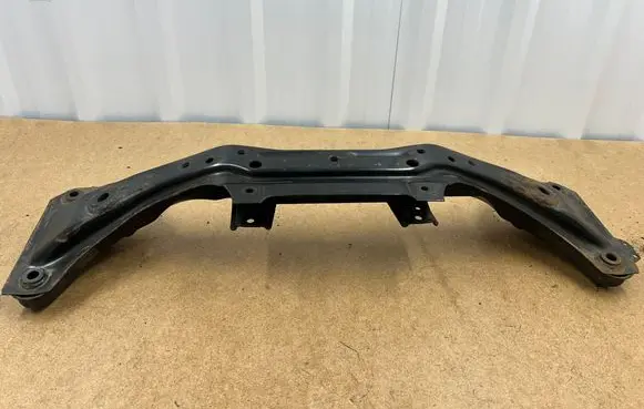 BMW 3 E46 Front subframe 31111096902 1096902