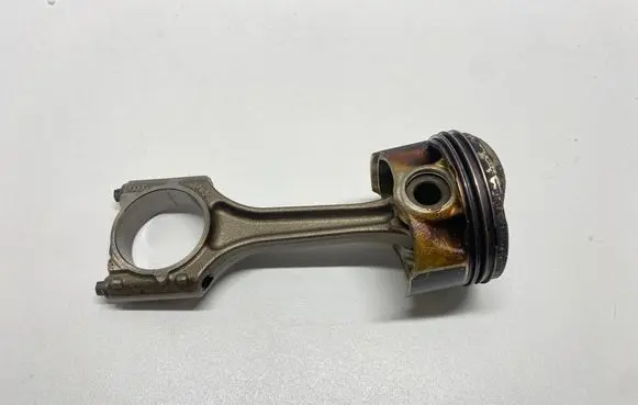 Audi A3 S3 8V Piston with connecting rod 06J198401H 06K107065G 06K107065BF