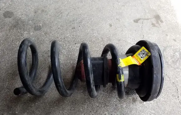 Chrysler Pacifica Rear coil spring 68231034AA