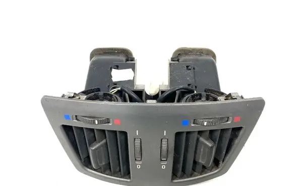 BMW 7 E65 E66 Rear air vent grill 7002395 8385257