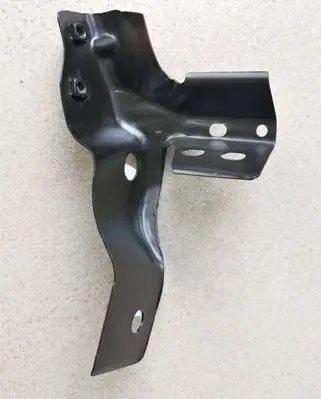 Volkswagen Fox Fender mounting bracket 5Z0821141