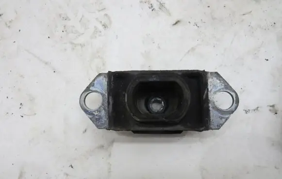 Nissan Qashqai+2 Gearbox mount KRIS235789