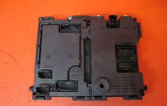 Peugeot 206 Fuse module 9626460880