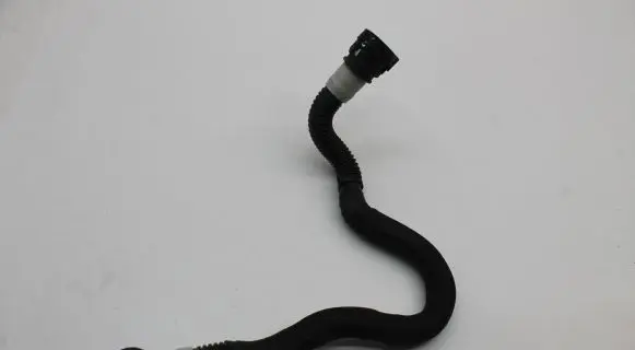 Tesla Model Y Engine coolant pipe/hose