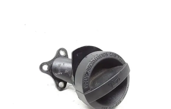 Oil fill pipe