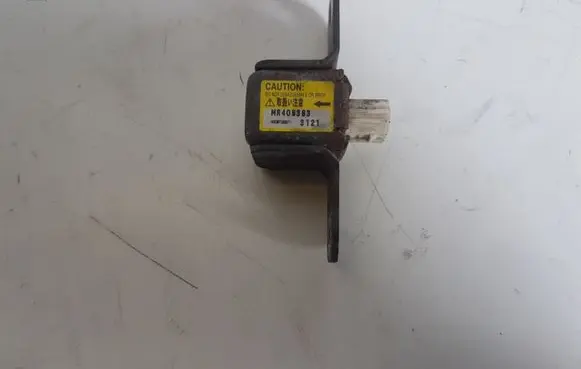 Mitsubishi Pajero Airbag deployment crash/impact sensor MR409363