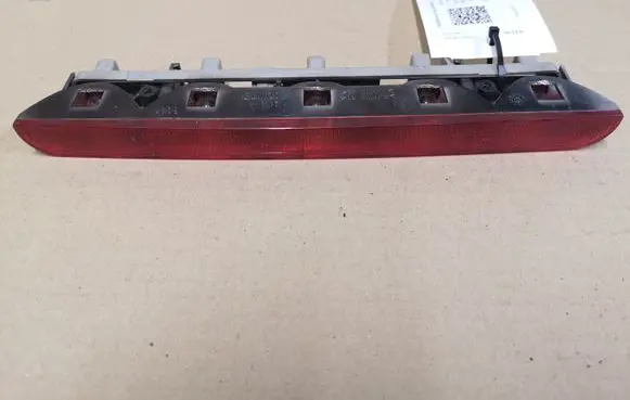 Citroen C5 Third/center stoplight 3802