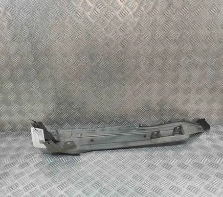 Audi Q7 4L Fender mounting bracket 4L0805176A 4L0805158A