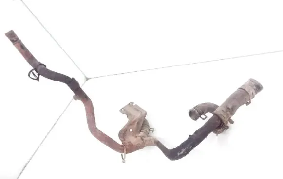 Volkswagen Golf II Engine coolant pipe/hose 038121065AA