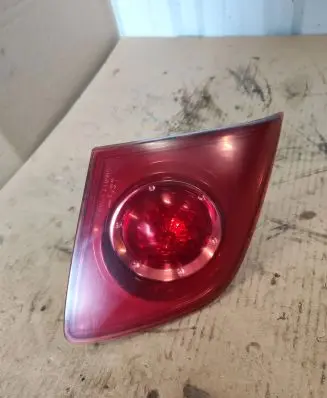 Mazda 3 I Tailgate rear/tail lights P2913