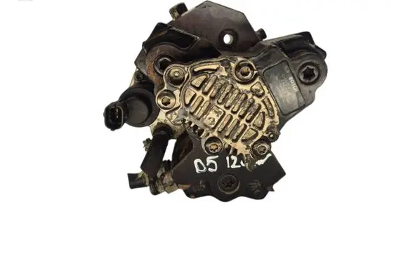 Volvo V70 Fuel injection high pressure pump 8689590 0445010043 012852