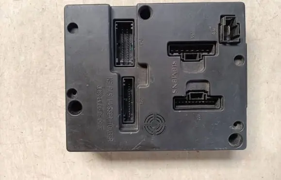 Renault Scenic I Fuse module 8200029342b