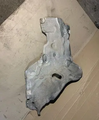 Mercedes-Benz C W205 Exhaust heat shield A2056820271