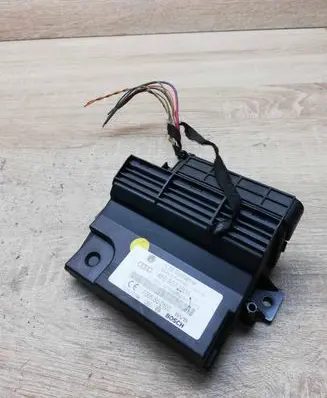 Audi A6 S6 C6 4F Gateway control module 4F0907280A F005S00102