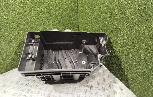 Renault Arkana Battery box tray 648945022R HJB4791 648947760R