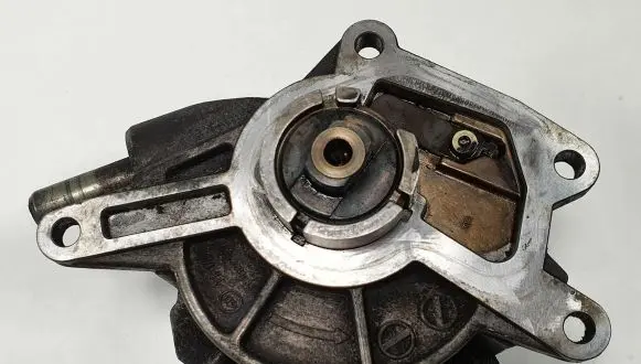 Mercedes-Benz GL X164 Vacuum pump A6422300165