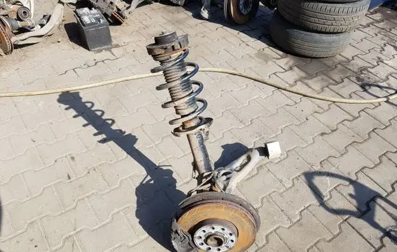Volkswagen Golf VI Front wheel hub spindle knuckle