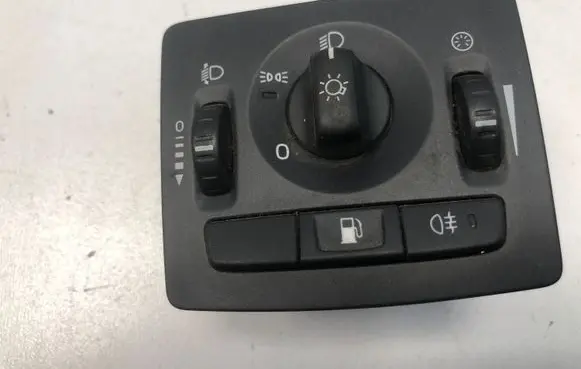 Volvo V50 Light switch 30739298