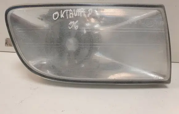 Skoda Octavia Mk2 (1Z) Front fog light 1Z0941700 1Z0941702