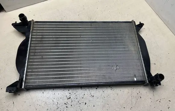 Audi A4 S4 B7 8E 8H Coolant radiator 0118886 7989517