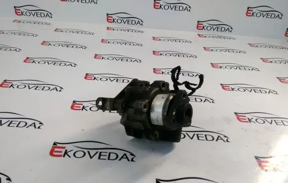 Peugeot 607 Power steering pump 9655444580