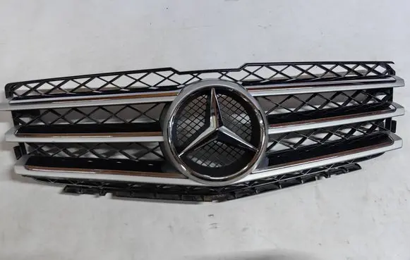 Mercedes-Benz GLK (X204) Front bumper upper radiator grill A2048801583