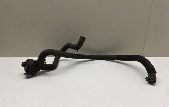 Cadillac CTS Water drain line hose 15926813 071980156