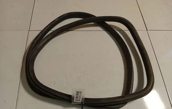 Peugeot 207 Rubber seal rear door 
