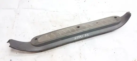 SsangYong Rodius Front sill trim cover 7729021000 77290-21000