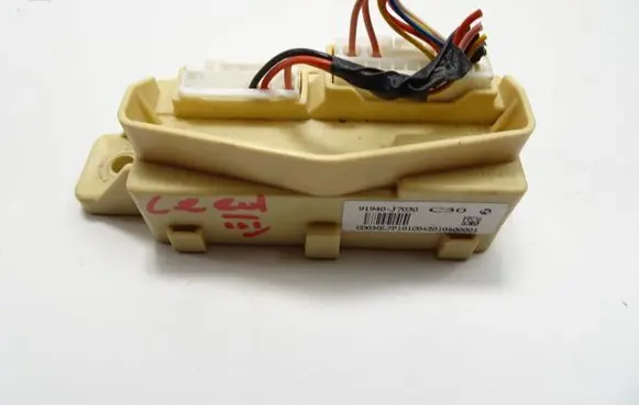 KIA Ceed Fuse module 91951J7600 J76001907220294 1319722106