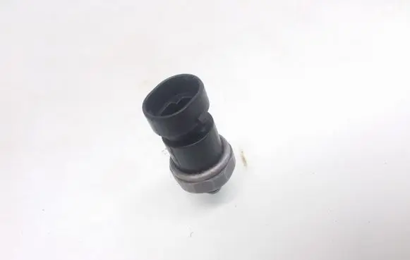 Opel Astra G Oil pressure sensor 24577642